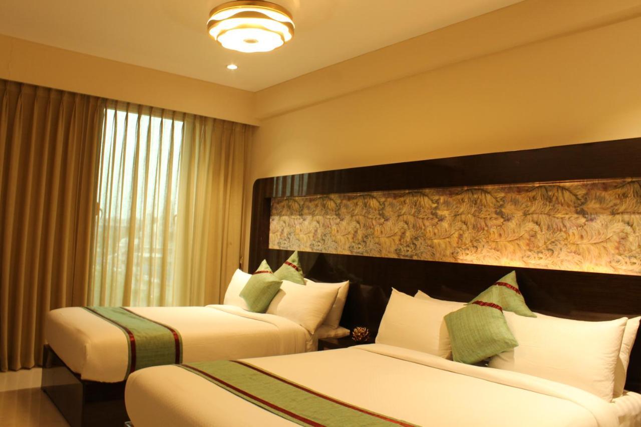 Zip By Spree Hotels Surat Eksteriør billede